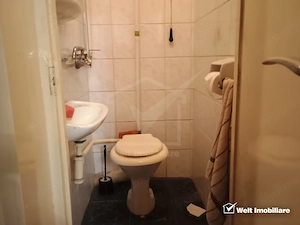 De vanzare un  apartament cu 3 camere confort LUX - imagine 9