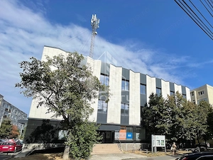 Cladire cu destinatie de clinica medicala, S+P+2E, Circumvalatiunii. - imagine 2