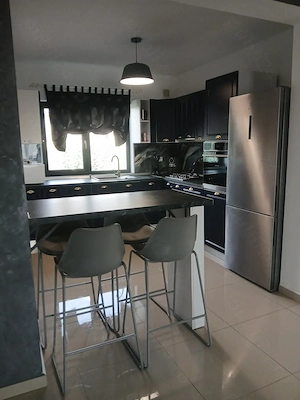 Casa de vanzare in breazu 142mp și 600mp teren - imagine 5