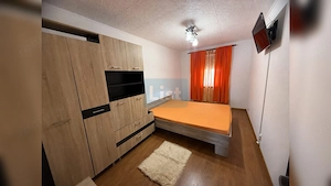APARTAMENT 3 CAMERE DE VANZARE ,CARTIER CRAIOVITA NOUA -ZONA MATERNA - imagine 4