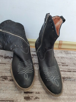 Ghete Ciocate Dama Mustang Piele Naturala Stil Western, Cowboy Stare Impecabila marime 40