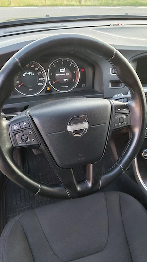 Volvo V60 1.6D 114 cp an 2013 - imagine 10