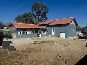 casa de vanzrea în curmatura  - imagine 4