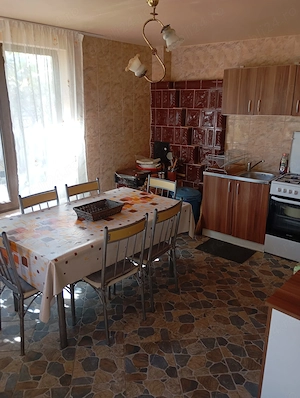 Vand casa si teren la pret de garsoniera (98.000 euro negociabil)19 km de Craiova in Comuna Leu Dolj - imagine 6