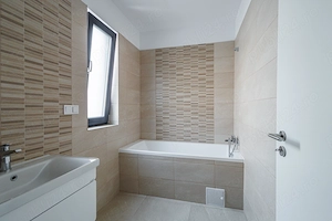 Duplex premium în Sânpetru   curte privată | confort | aproape de Brașov - imagine 8