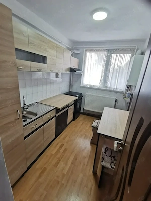 Vând apartament 2 camere Libertăți