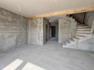 Duplex 4 camere - dormitor la parter - personalizare interioara - imagine 3
