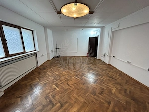 Spațiu comercial de închiriat //100 mp | Zona centrală - imagine 11