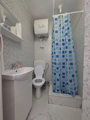Închiriez    sau  VAND  garsonieră conf 3 situată langa  Liceul Sportiv - imagine 2