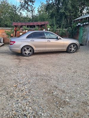 Mercedes C class - imagine 3