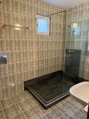 de inchiriat apartament 2 camere, decomandat, zona Universitate, bdul Mamaia - imagine 4