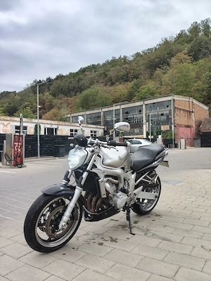 Yamaha FZ6 600 2004  - imagine 5