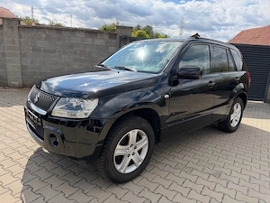 Suzuki Grand Vitara - 4x4H L - An 2006.07 - Motor 1.9 DDIS 120cp - Trapa - Climatronic - Navigatie  