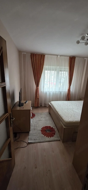 Inchiriez apartament 2 camere decomandate in Faleza Nord Constanta - imagine 4