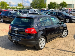 Volkswagen Golf 5 1.9 TDI 2008 KIT Ambreiaj Nou - imagine 2