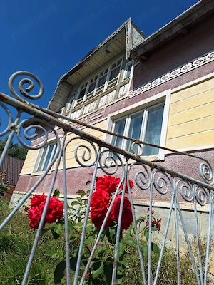 Casa de vânzare - Vatra Dornei, str. Eroilor - imagine 2