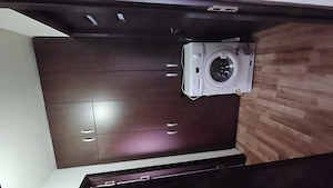 Închiriez apartament 3 camere, semidecomandat, Rovine, 67 mp, etaj 1 - imagine 3