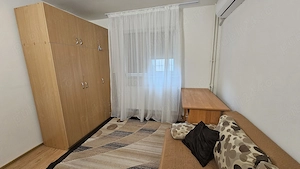 Închiriez apartament 3 camere, semidecomandat, Rovine, 67 mp, etaj 1 - imagine 8