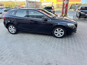 Volvo V40 D2 1.6 Diesel 115 CP | An 2013 | 238.000 km | 2 Seturi Jante Volvo - imagine 2