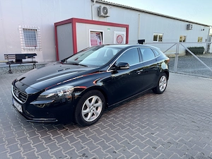 Volvo V40 D2 1.6 Diesel 115 CP | An 2013 | 238.000 km | 2 Seturi Jante Volvo