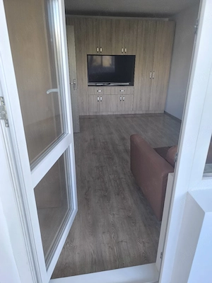 Inchiriez apartament 2 camere, metrou Titan  - imagine 3