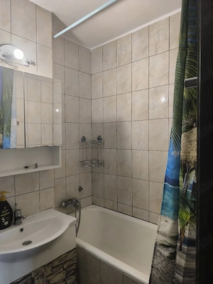 Inchiriez apartament 2 camere, metrou Titan  - imagine 2