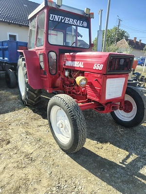 Tractor universal 550  - imagine 2