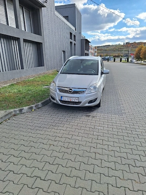 De vânzare Opel Zamfira 1,7cdti  - imagine 3