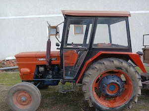 Vand tractor Universal 460