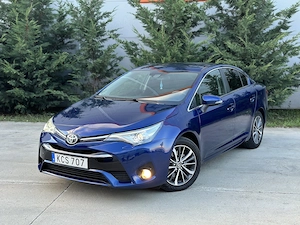 Toyota Avensis 2016 2.0 D EURO 6 Berlină Navi Keyles asistente 190.000 KM