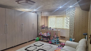 Apartament 3 camere de vânzare  - imagine 2