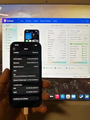 vand iphone 15 98% baterie 