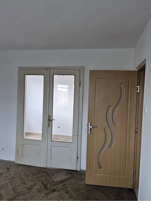 apartament 3 camere zona Crihala, etaj 4