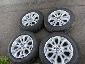 vînd jante de ford R16 cu cauciucuri bune de vară