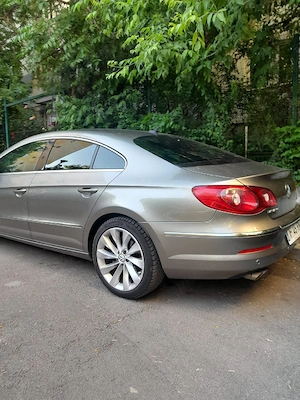  Volkswagen Passat CC 2011 - imagine 9