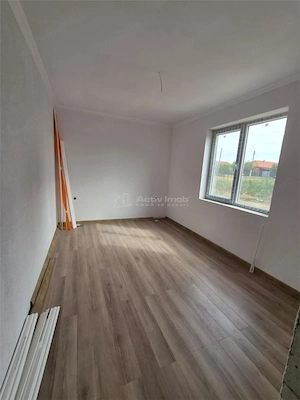 CAS #258; 3 CAMERE - 70 mp utili + 350 mp teren + 10 mp teras #259; - 69900 € - COMISION 0% - imagine 3