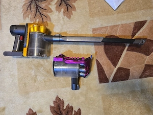 Lot Dyson DC43H + Ciclon Recipient suplimentar   Pentru piese   Reparare