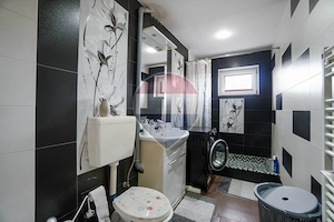 DE ÎNCHIRIAT | 3 CAMERE DECOMANDAT | 65 MP | 2 BĂI | TRACTORUL - imagine 7