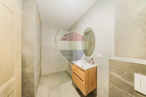 Apartament modern la Adora Park - imagine 6