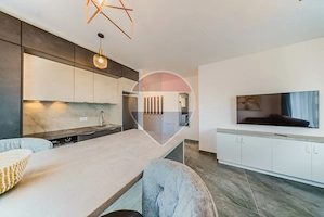 Apartament modern prima inchiriere la Via Universitate - imagine 4