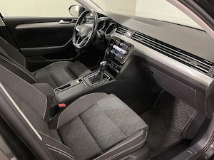 Volkswagen Passat - imagine 10