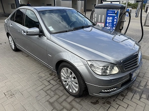 Ocazie ! Mercedes C200 CGI BlueEFFICIENCY Elegance foarte bine echipata stare foarte buna