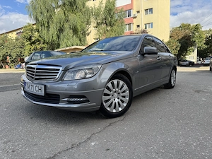 Ocazie ! Mercedes C200 CGI BlueEFFICIENCY Elegance foarte bine echipata stare foarte buna