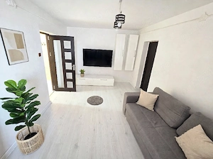 Vand apartament 2 camere semisecomandate Brazda 52m2 suprafata totala centrala , ac Proprietar