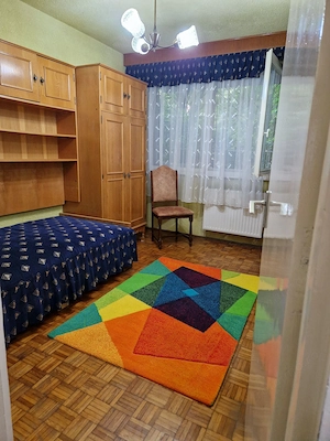 Vand apartament 3 camere, metrou Favorit - imagine 3