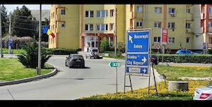 Inchiriez garsoniera