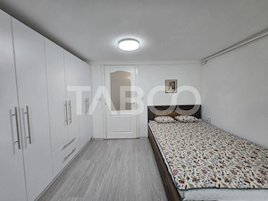 Apartament 3 camere de inchiriat 75 mp 2 dormitoare zona Central Sibiu - imagine 3