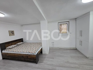 Apartament 3 camere de inchiriat 75 mp 2 dormitoare zona Central Sibiu - imagine 4