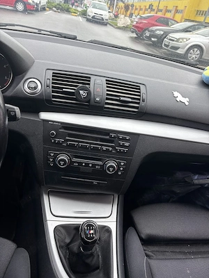 BMW seria 1 123d bi turbo 204CP - imagine 3