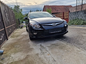 Vând Hyundai I30 Motor 1,6 Benzină 126 C.P. E5 - imagine 3